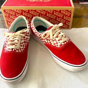 Vans suede checked red/white Comfycush era shoe